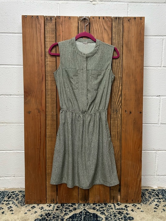 Merona Dresses & Skirts - Merona size small patterned dress